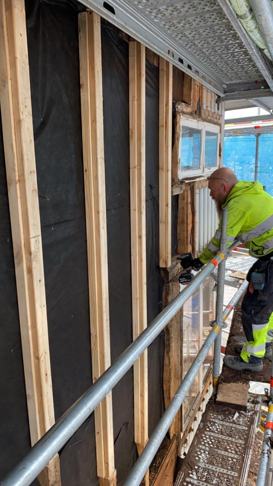 Talon rungon remontti